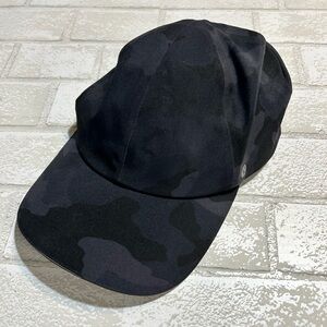 Lululemon Athletica Men’s Fast and Free Camo Hat